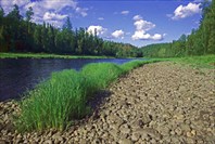 Река Катанга на дальнем плане устье реки Чулакан